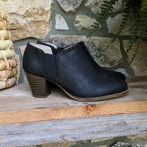 Life Stride Joelle Velocity Black Ankle Booties